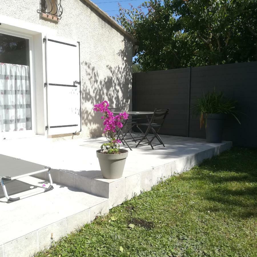Appartements Dans Villa Privee Avec Piscine, Jardin, Parking Clos, Wifi, Climatisation Meyreuil Exterior photo